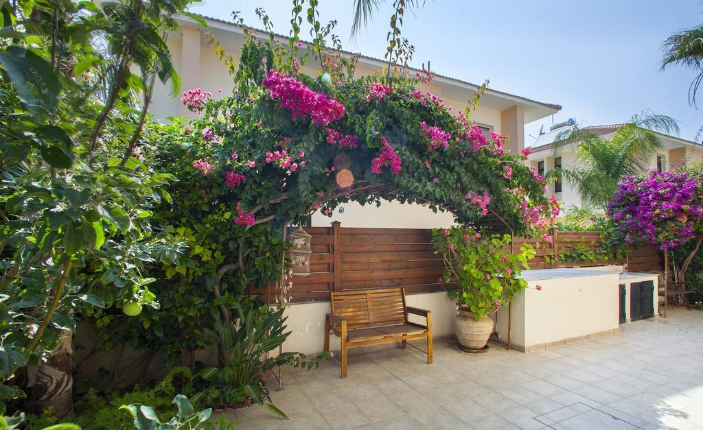 Villa Enalos 37 โวโรคลินิ ภายนอก รูปภาพ