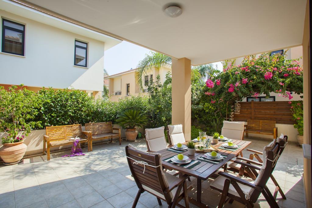 Villa Enalos 37 โวโรคลินิ ภายนอก รูปภาพ