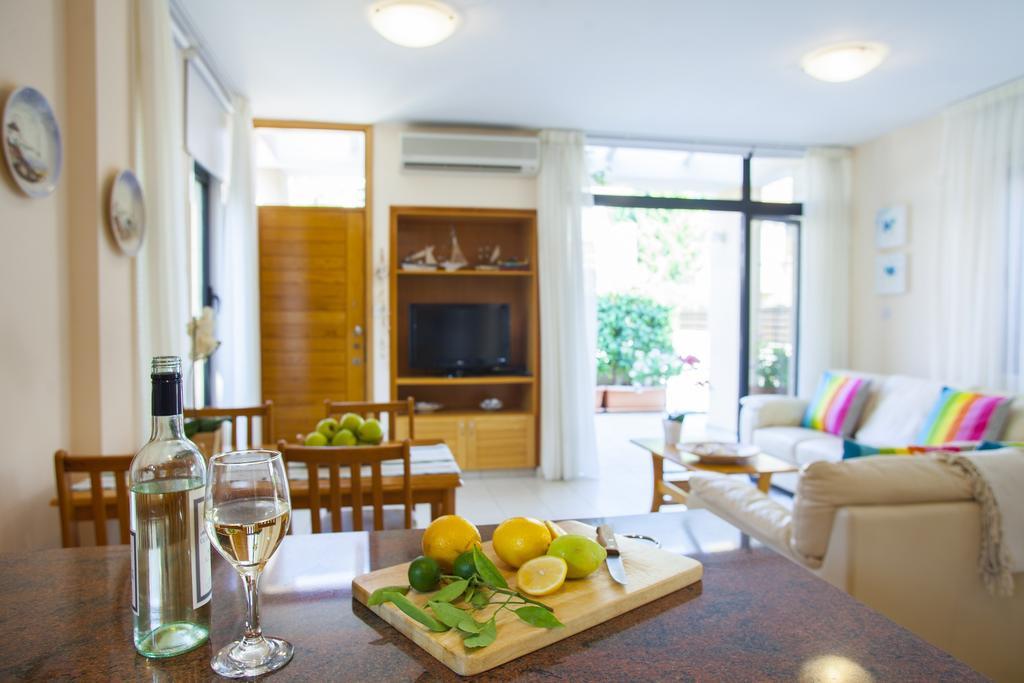 Villa Enalos 37 โวโรคลินิ ภายนอก รูปภาพ
