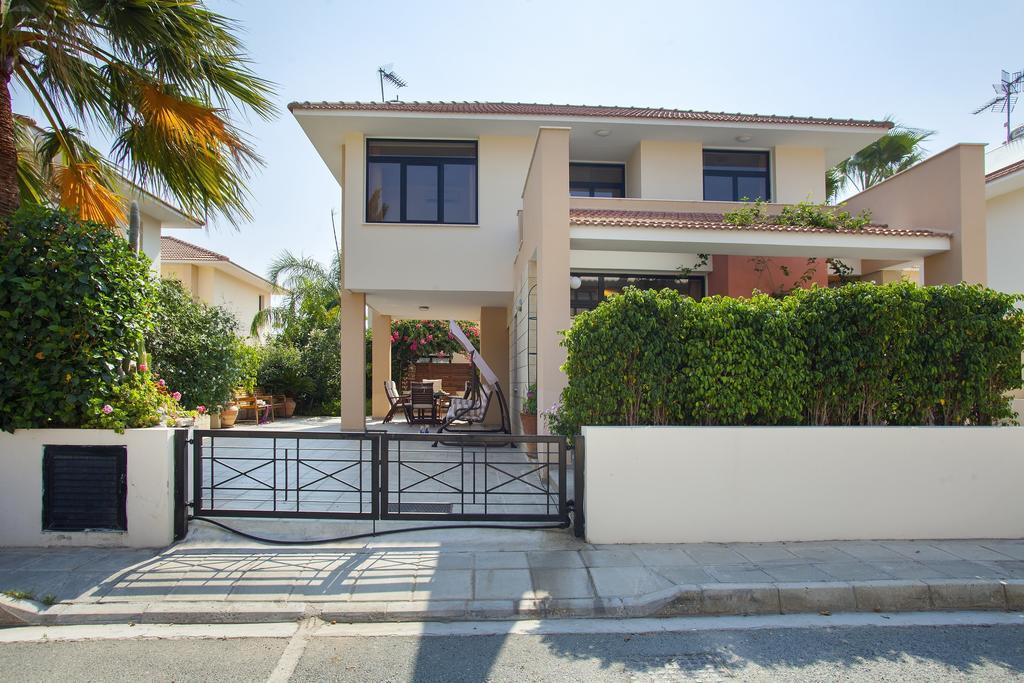 Villa Enalos 37 โวโรคลินิ ภายนอก รูปภาพ